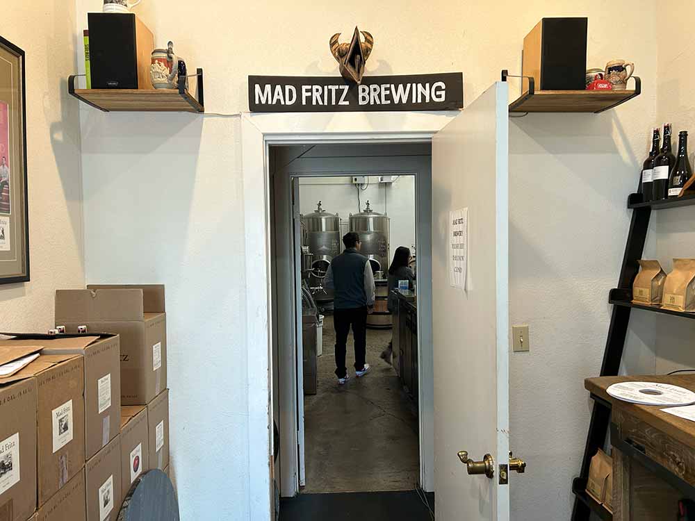 mad fritz brewing taproom